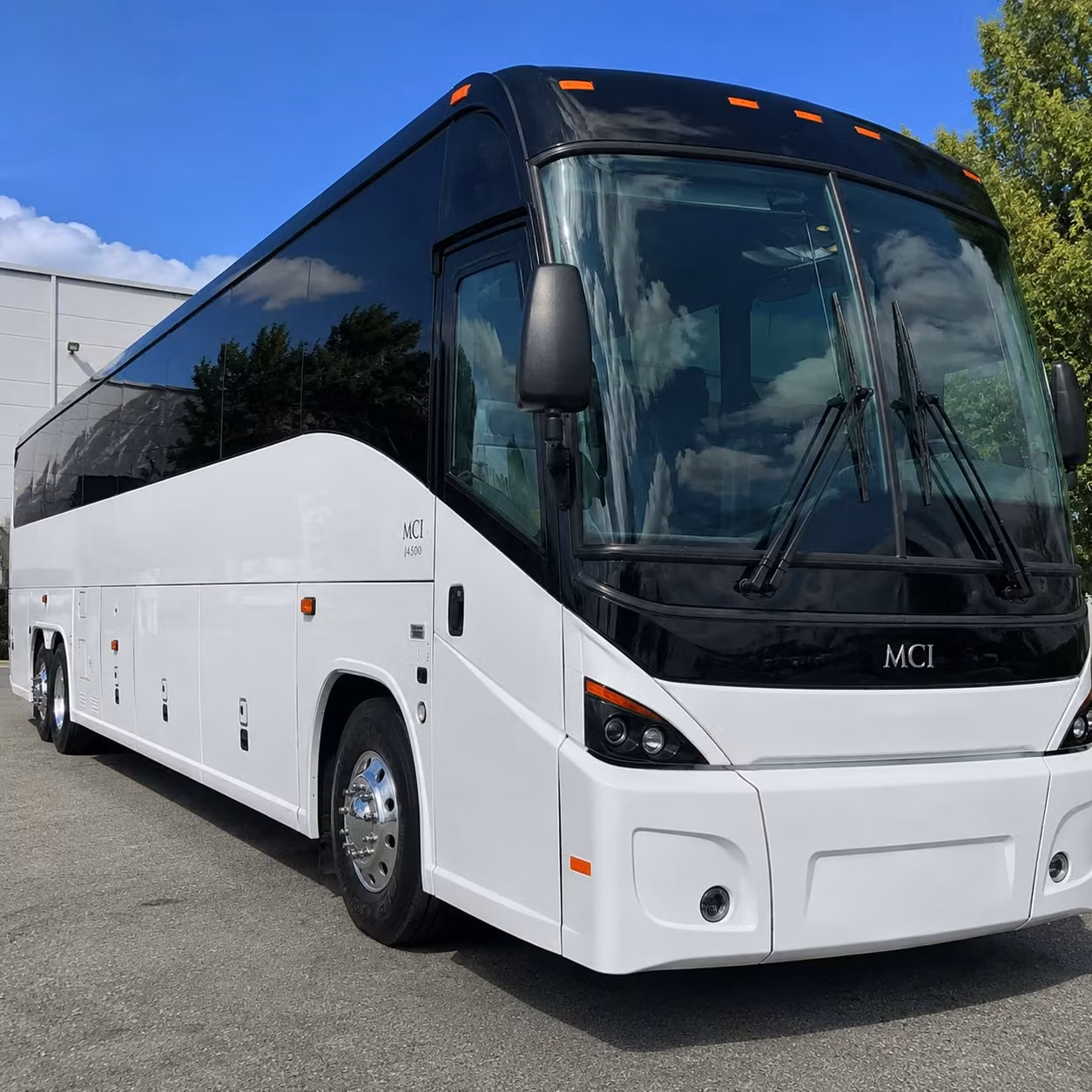 compare airport transportation options in santa maria and beyond