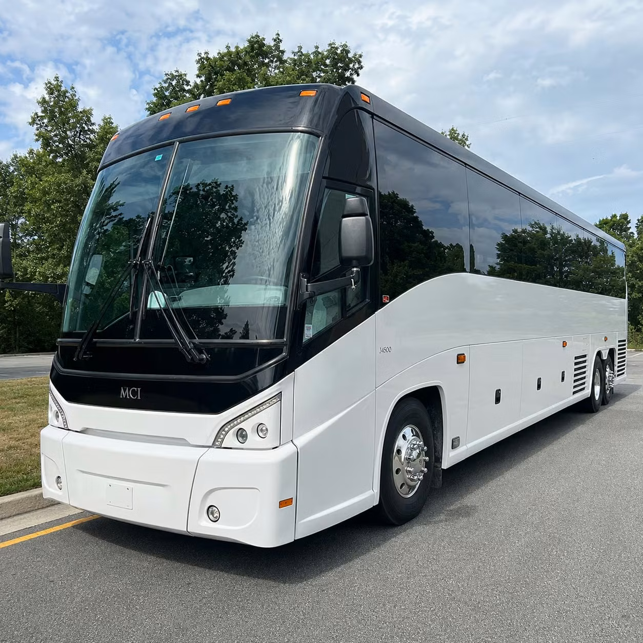 corporate and convention long distance transportation from santa maria